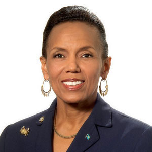 La Honorable Senadora Allyson Maynard Gibson Procuradora General, la Comunidad de Las Bahamas